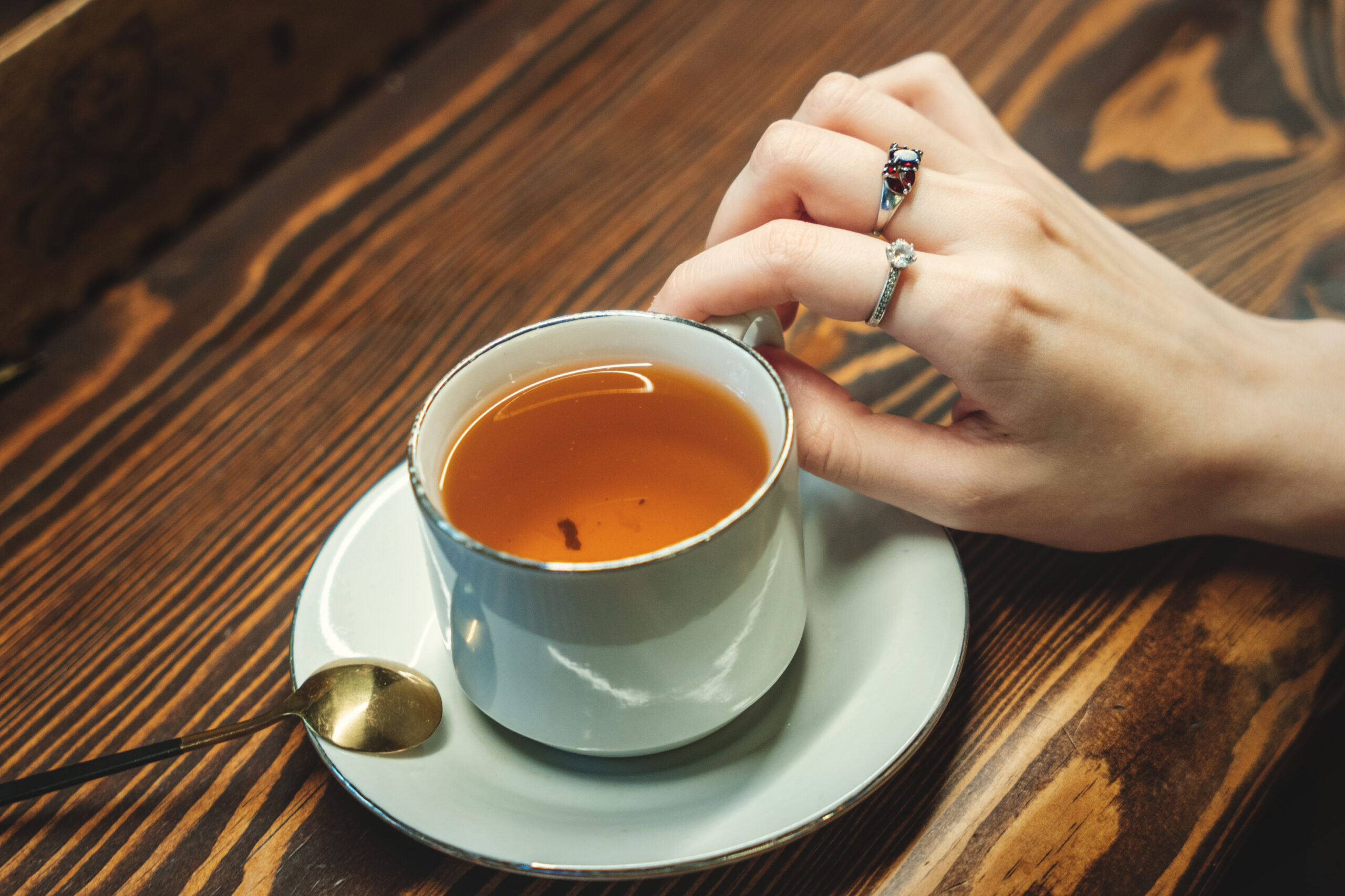 10 Extraordinary Tales of How the British Went to Great Lengths for a Cup of Tea
