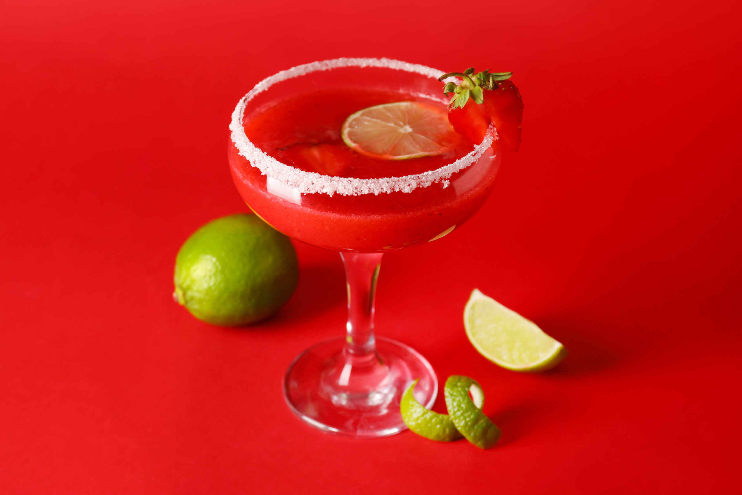 10 Iconic Cocktails You Should Master for Your Next Gathering