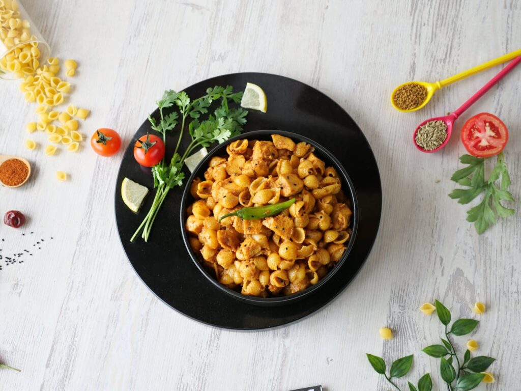 /delicious-shell-pasta-with-spices-and-vegetables-