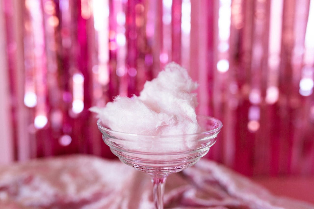 /glass-with-cotton-candy-