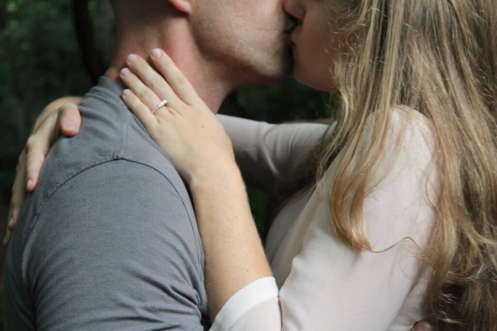 man-and-woman-kissing