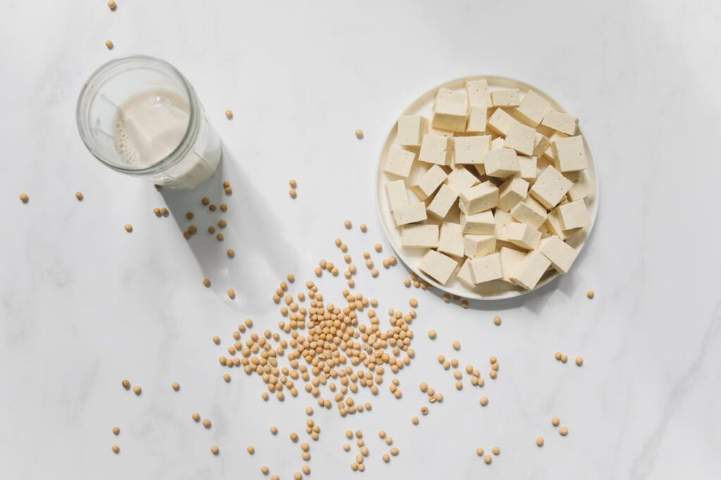 hoto-of-sliced-tofu-on-bowl