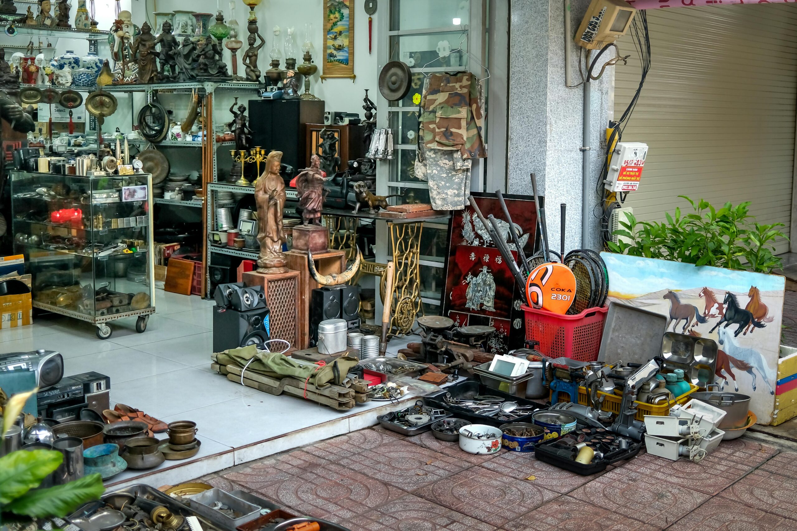 antique-shop-