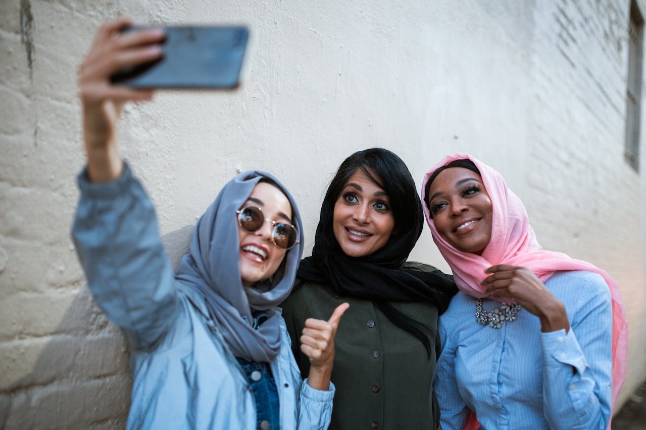 3-women-wearing-hijab-taking-a-selfie