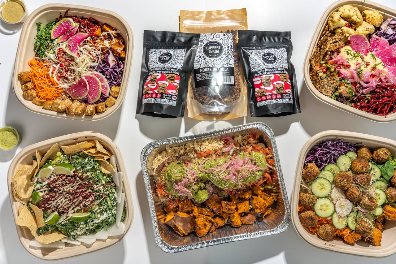 colorful-vegetarian-meals-with-fresh-ingredients-