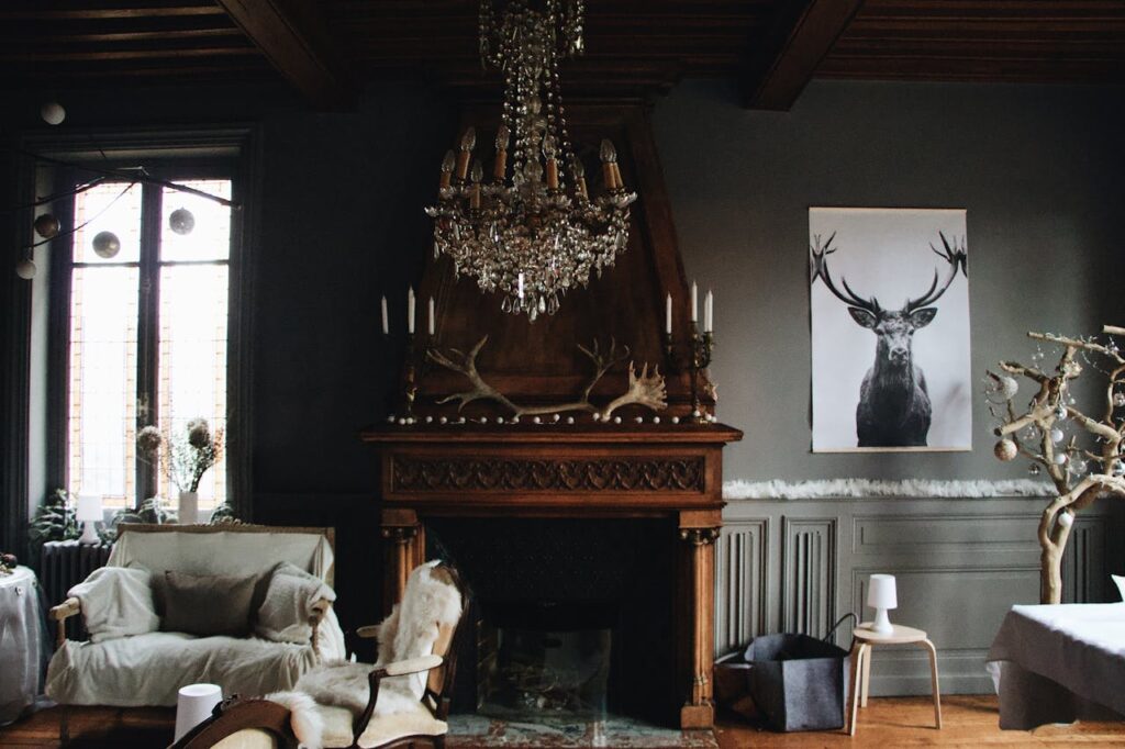 Using Too Many Small Pieces of Furniture