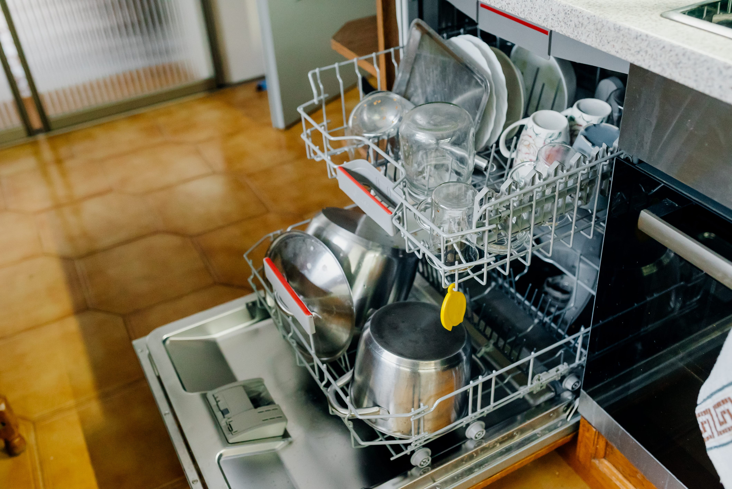 12 Things You Should Never Put in the Dishwasher