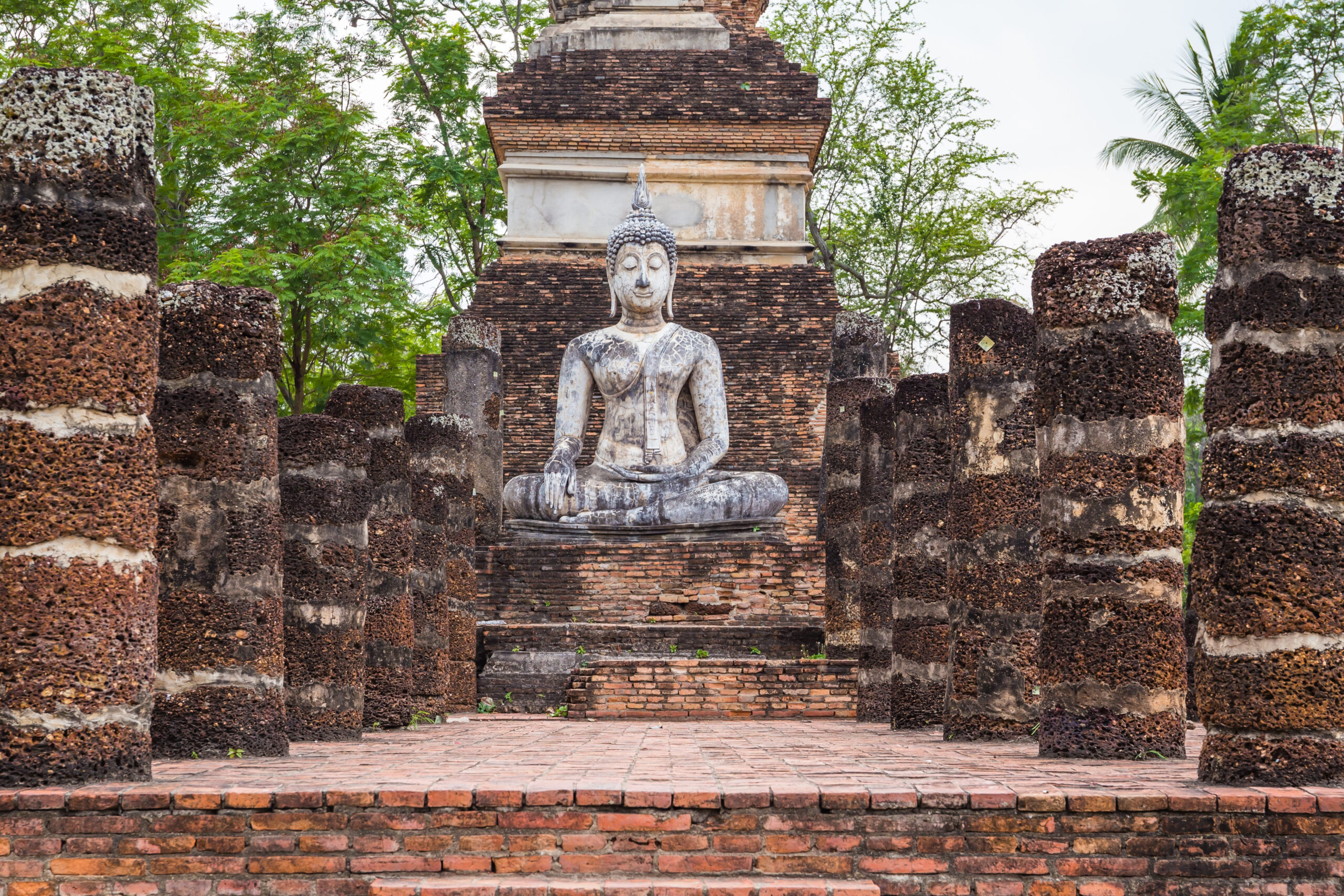 10 Unmissable Historical Sites That Will Change Your Perspective on the Past