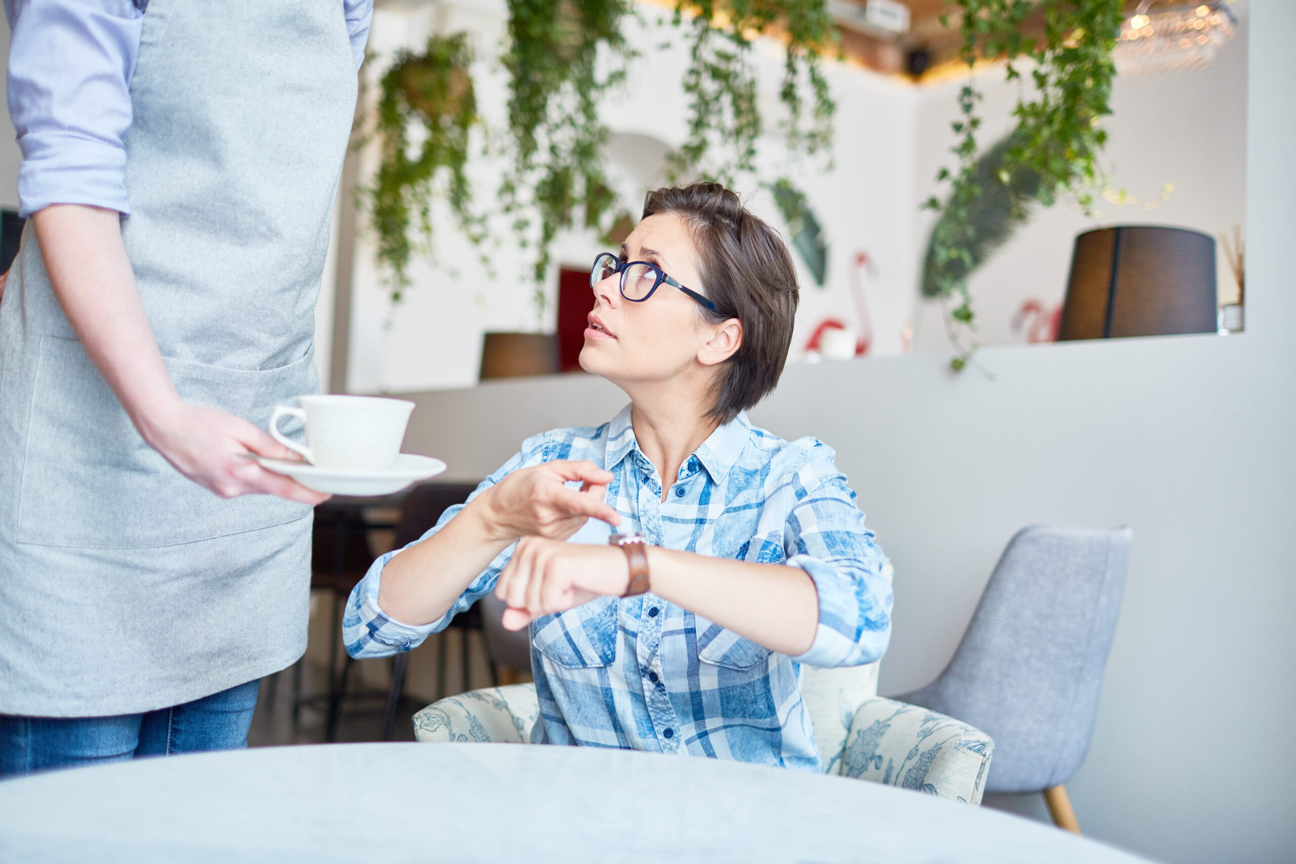 15 Disrespectful Restaurant Behaviors Servers Wish Customers Would Stop