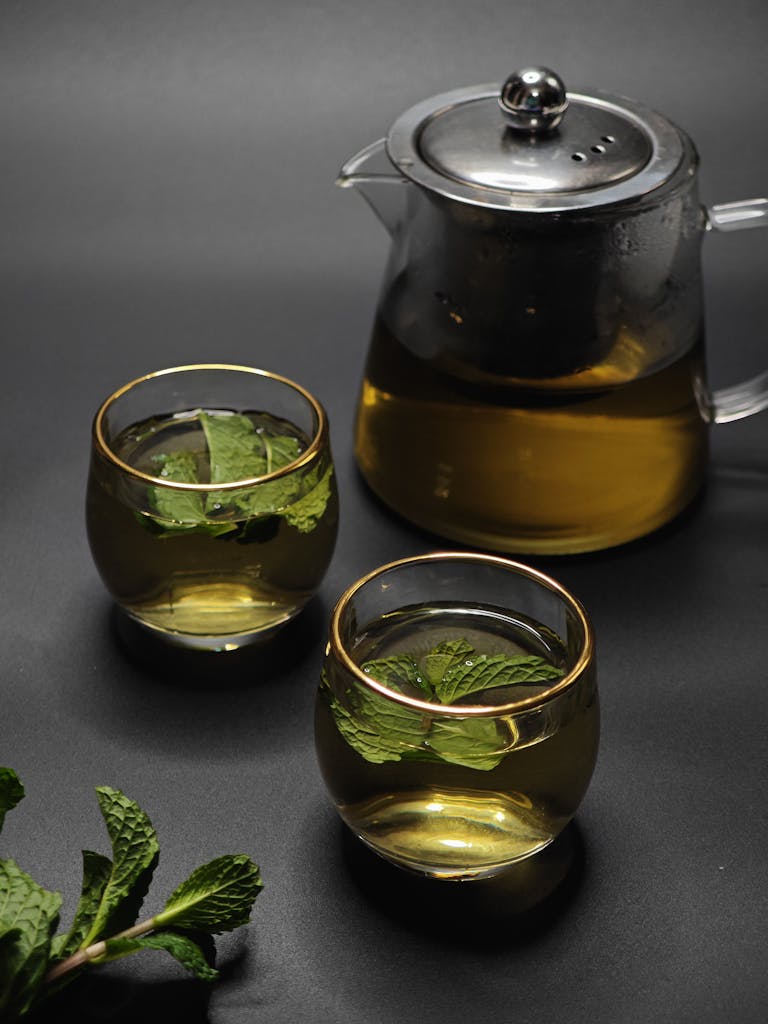 Resons Tea 10 Reasons Peppermint Tea Might Not Be the Miracle Drink You Think It ...