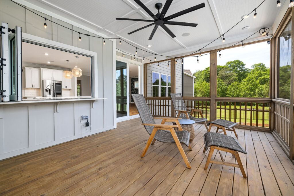 chairs-on-porch