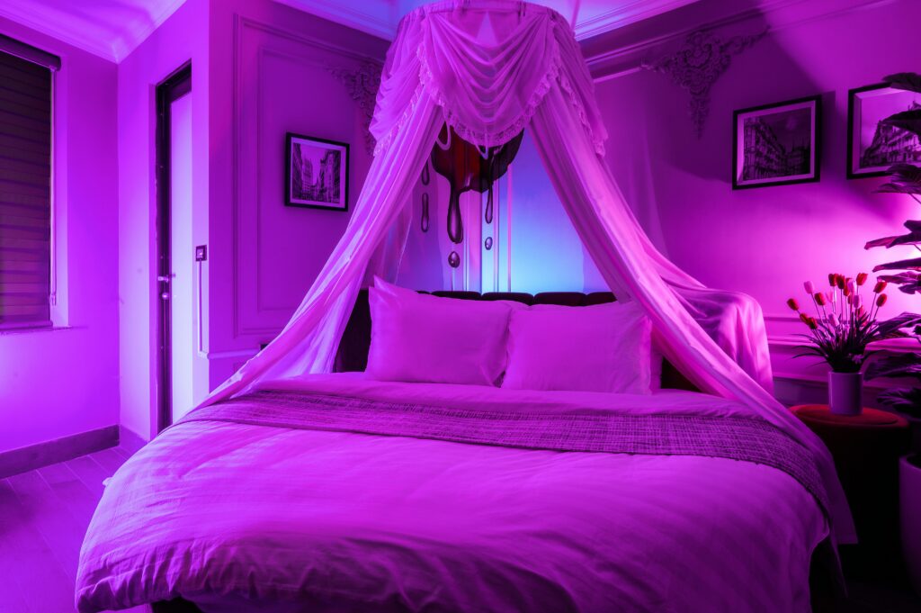 luxury-bedroom-with-purple-ambient-lighting