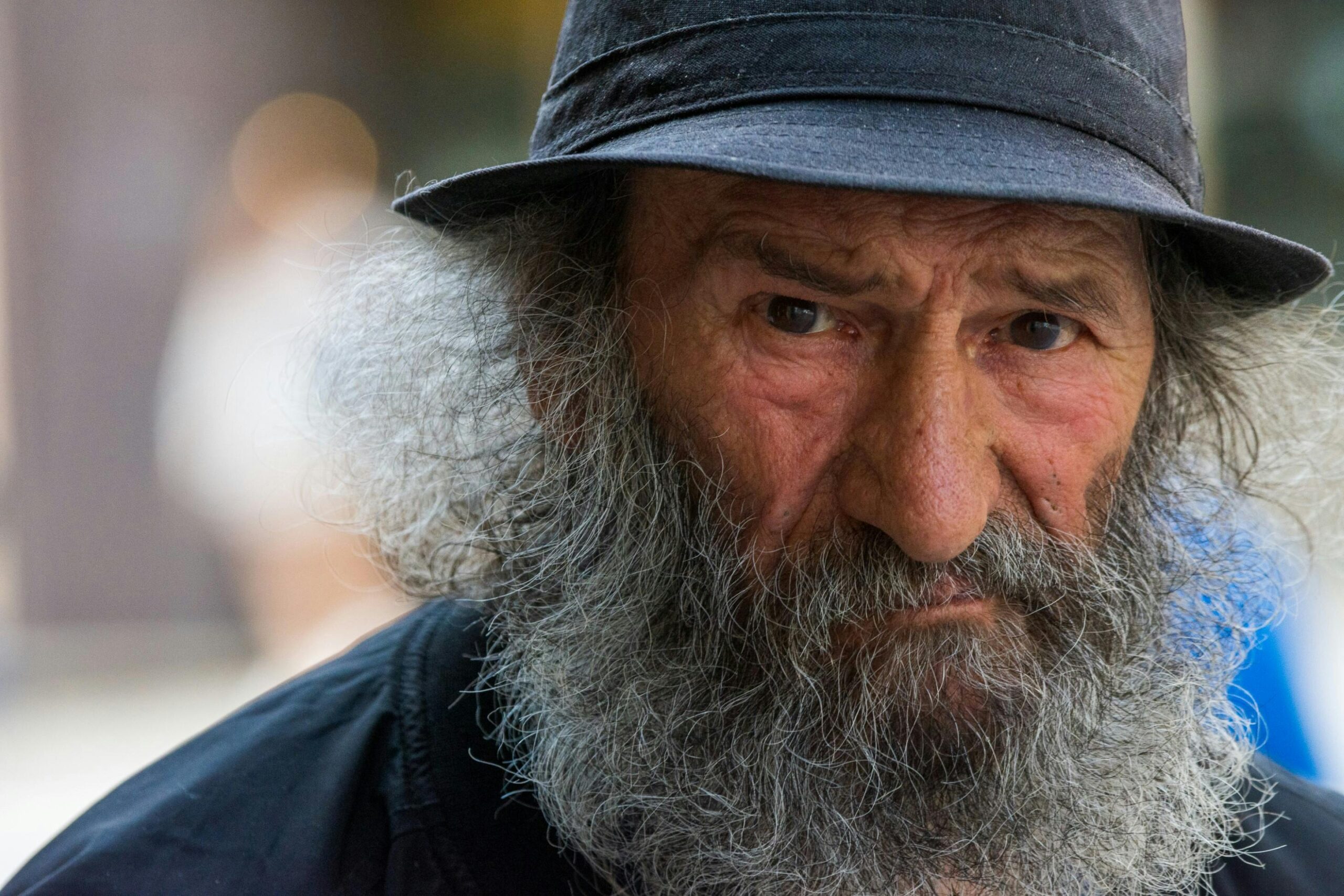 12  Mistakes  Men Over 50 Make That Quietly Hurt Their Attractiveness
