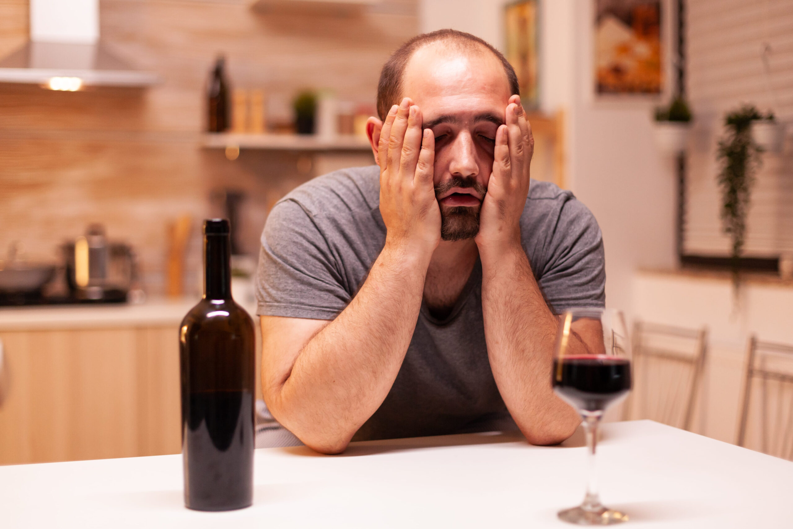 12 Warning Signs We Need to Take a Break from Alcohol Before It Gets Worse