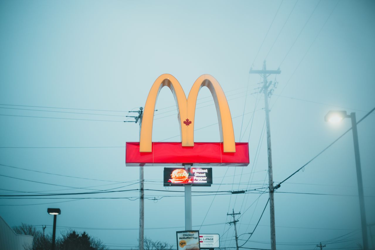 California McDonald’s Manager Suffers Severe Burns After Hot Oil Attack by Coworker